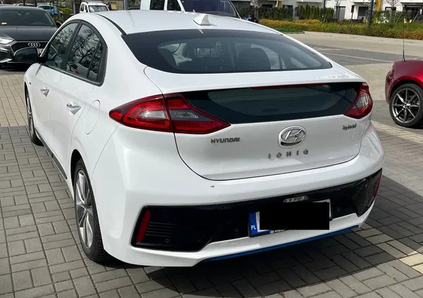 samochody osobowe Hyundai IONIQ cena 69000 przebieg: 98500, rok produkcji 2017 z Wrocław